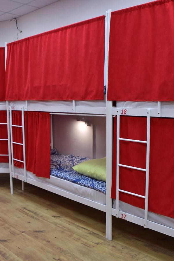 קייב Hostel 777 Darnitsa מראה חיצוני תמונה