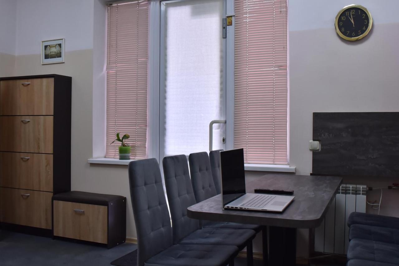 קייב Hostel 777 Darnitsa מראה חיצוני תמונה